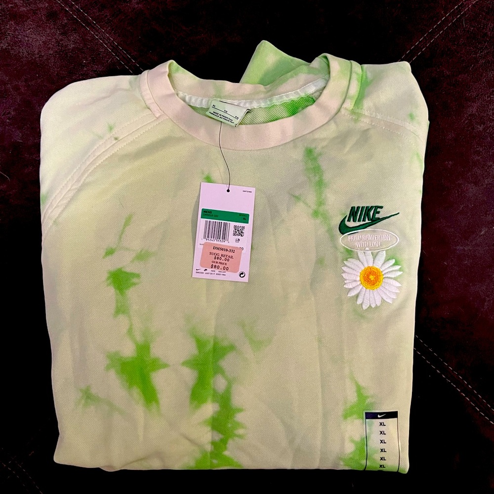Nike Green and Cream Tie-Dye Sweater